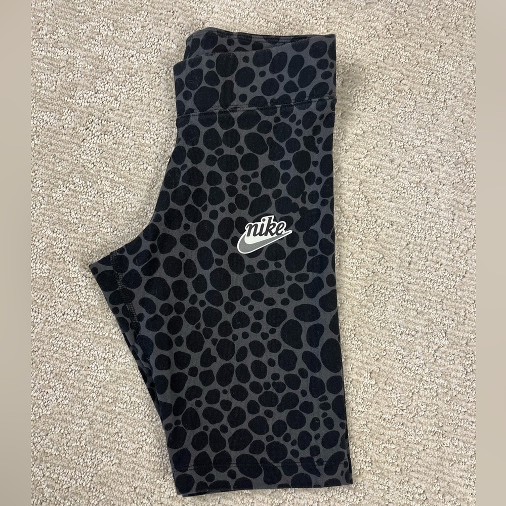 Nike Women Black and Gray Spotted Biker Shorts